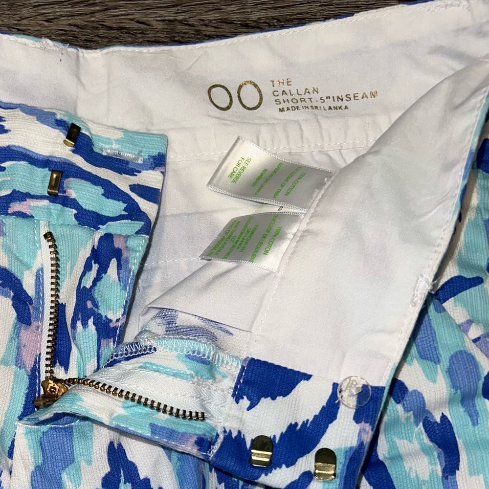 Lily Pulitzer’s Blues ‘The Callan Short’ 00, 5 inch inseam - Picture 3 of 4
